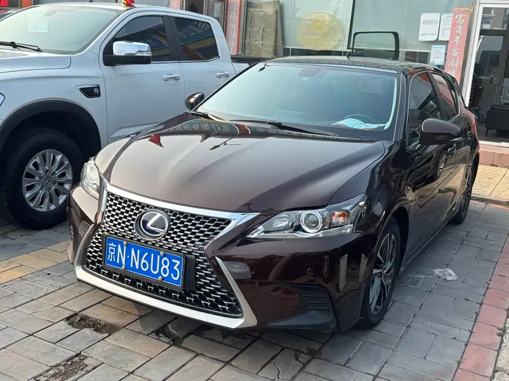 Lexus CT
