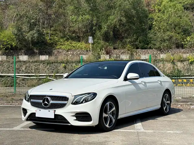 MERCEDES-BENZ E CLASS
