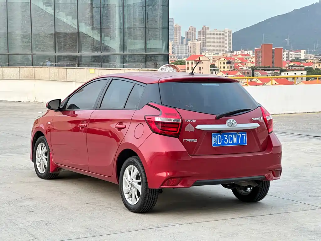 Toyota Yaris L — миниатюра 7