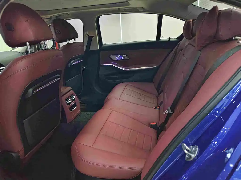 BMW 3 Series — миниатюра 5