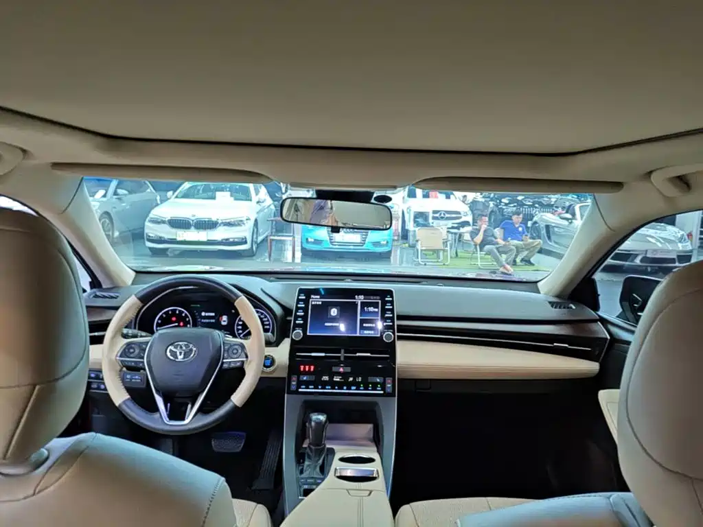 Toyota Avalon — миниатюра 18
