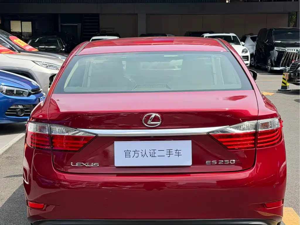 Lexus ES — миниатюра 4