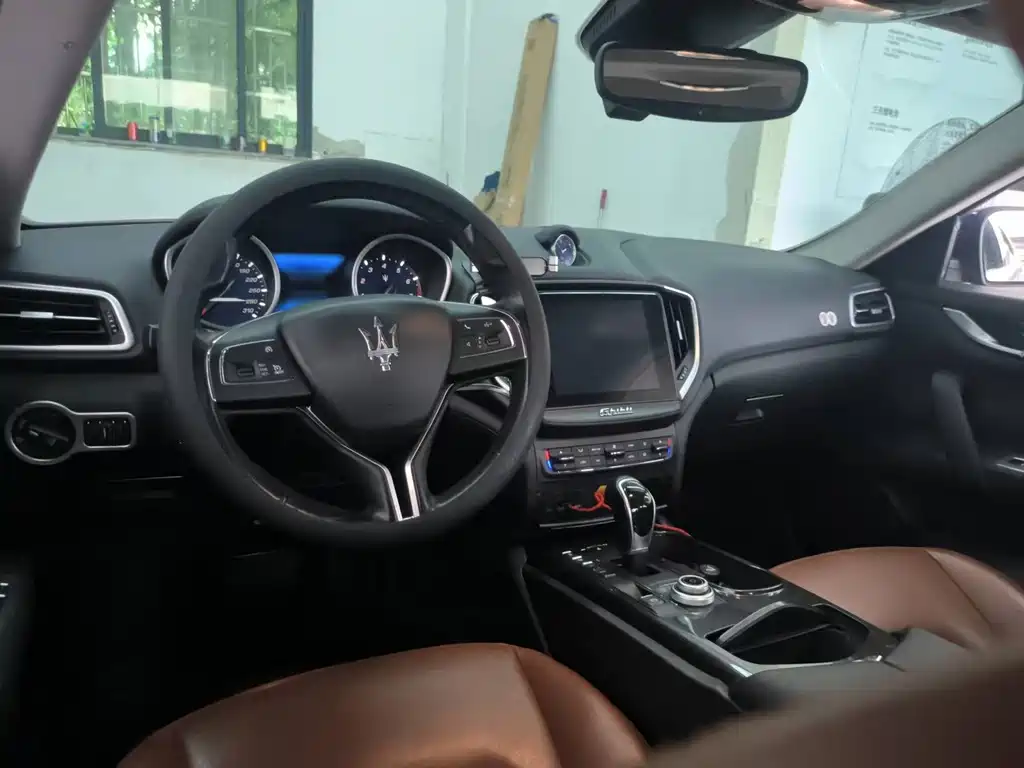 Maserati Ghibli — миниатюра 3