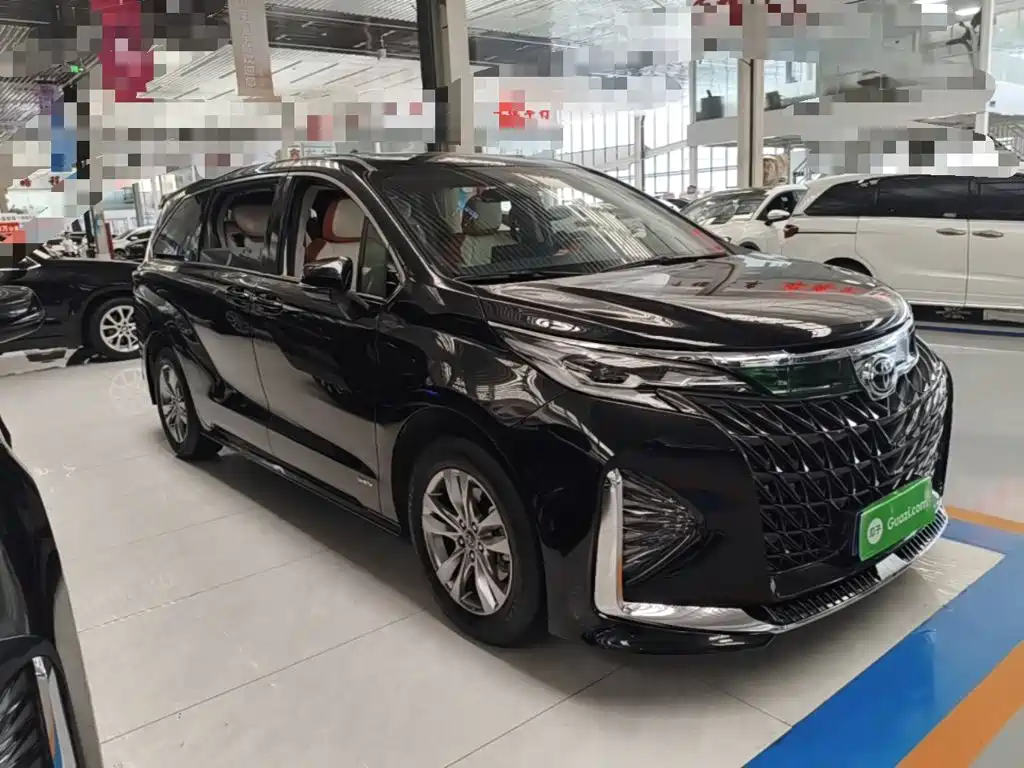 Toyota Sienna — миниатюра 4