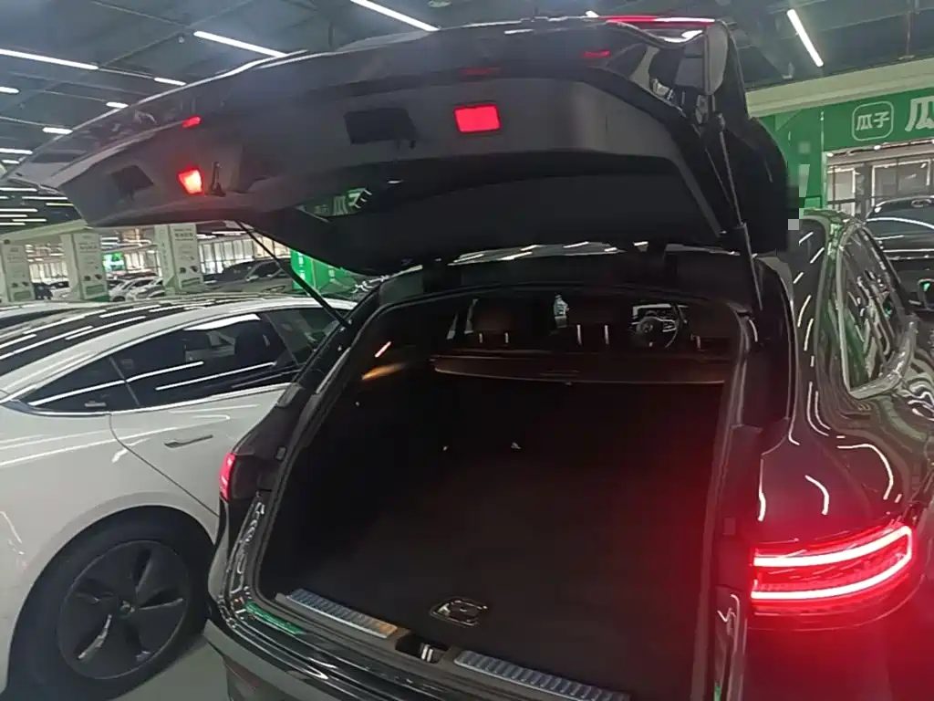 Mercedes-Benz EQC — миниатюра 19