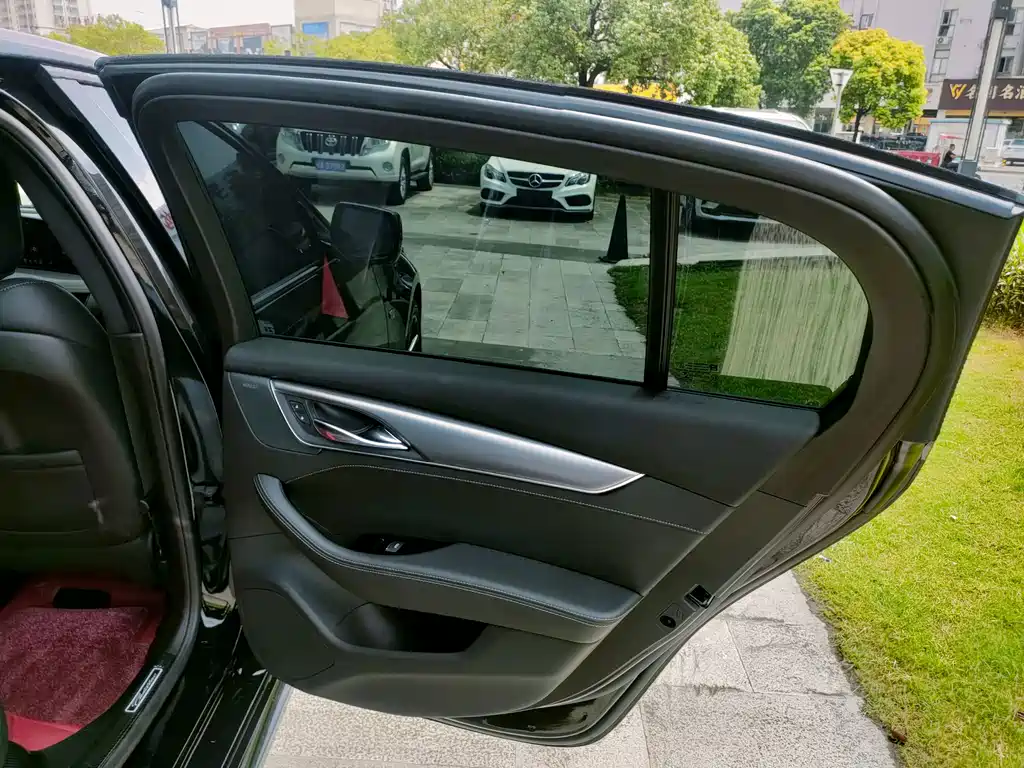 Cadillac CT5 — миниатюра 38
