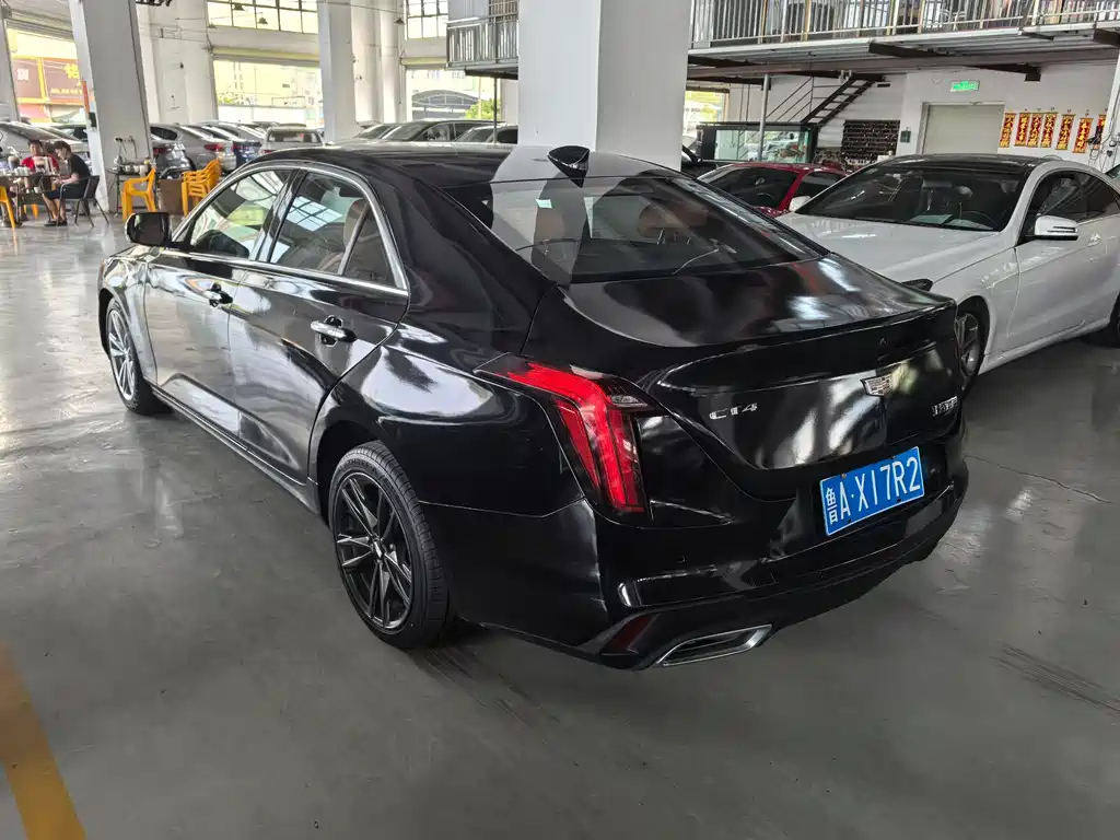 CADILLAC CT4