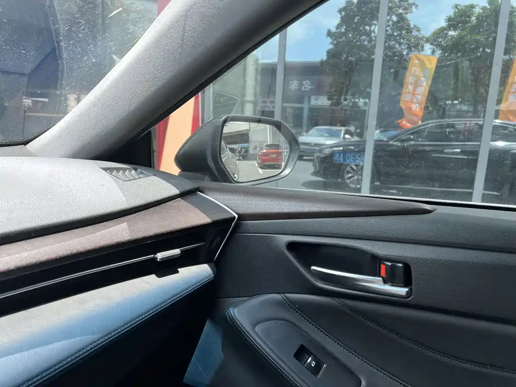Toyota Avalon 2019 2.0L Luxury VI