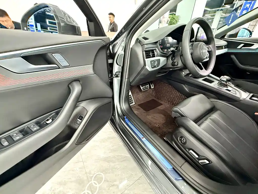 Audi A4L — миниатюра 10