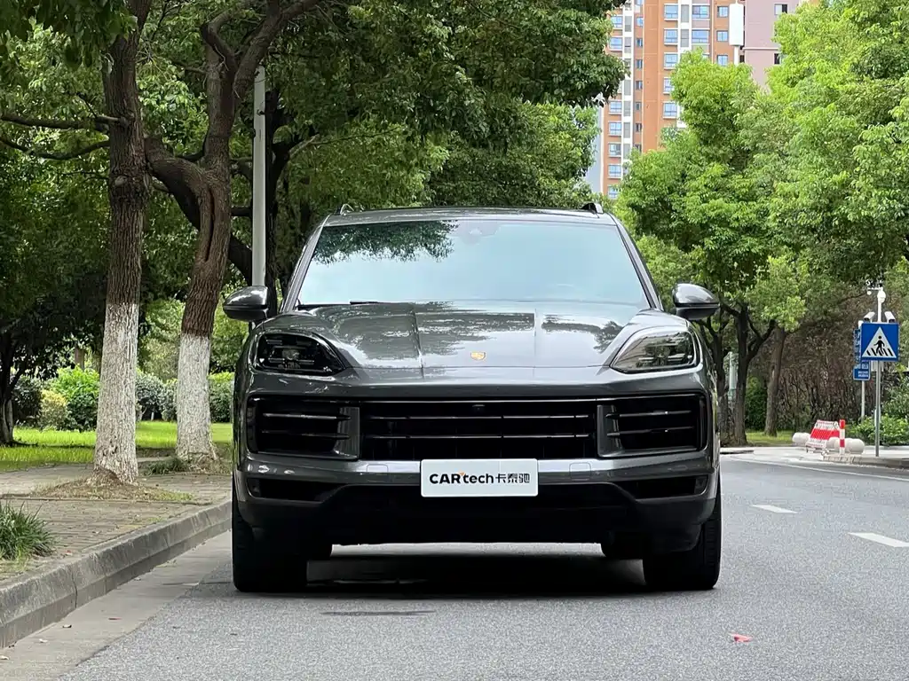 Porsche Cayenne — миниатюра 2