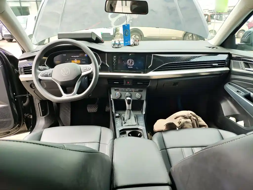 Volkswagen Passat — миниатюра 10