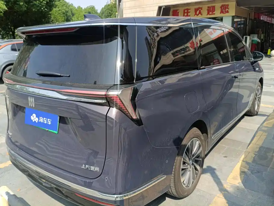 Buick GL8 Hybrid — миниатюра 3