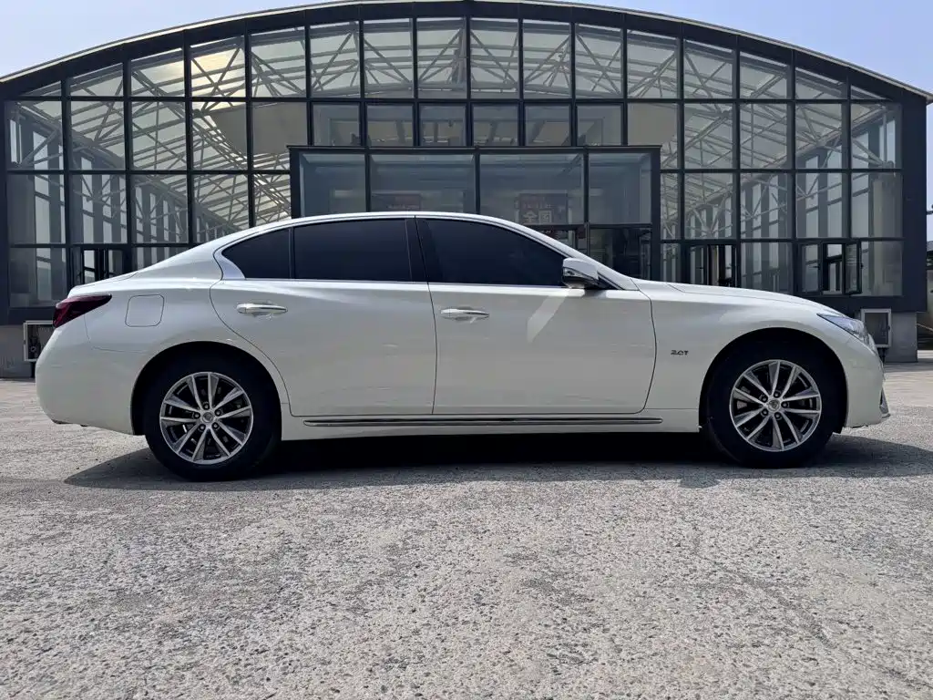 Infiniti Q50L — миниатюра 4