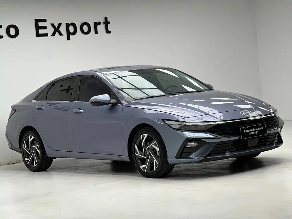 Hyundai Elantra — миниатюра 3