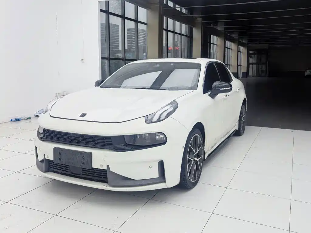 2019 Lynk & Co 03 - zdjęcie 1 z 9