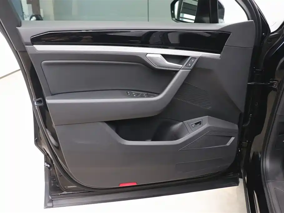 Volkswagen Touareg 2021 2.0TSI