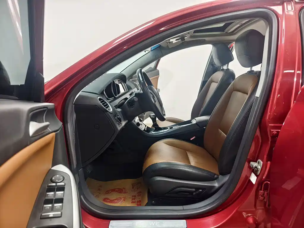 Roewe Wei Wei 550 — миниатюра 10