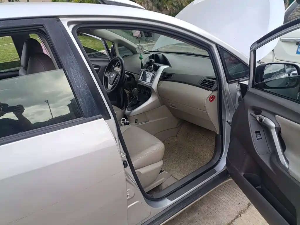 Toyota Verso — миниатюра 20