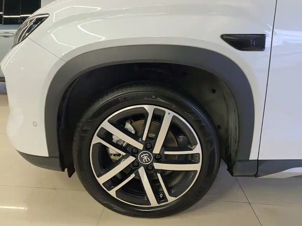 BYD L DM-i — миниатюра 23