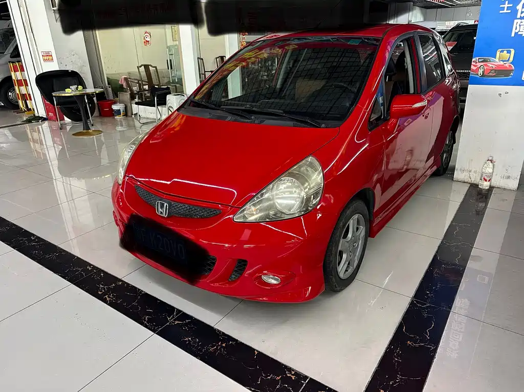 Honda Fit — миниатюра 5
