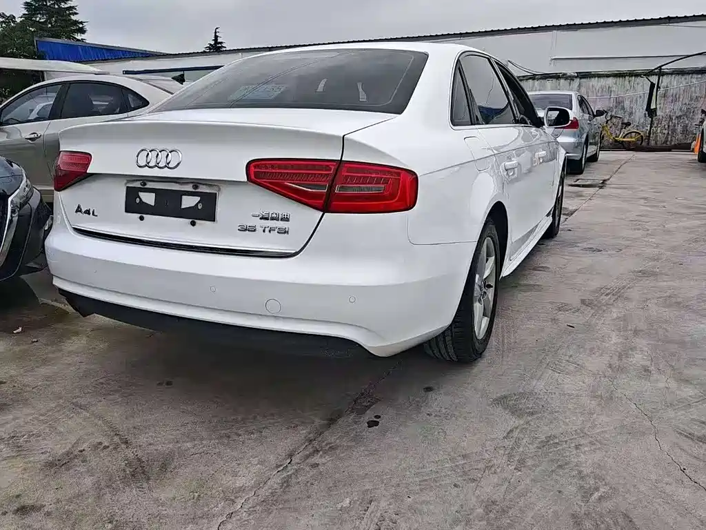 Audi A4L 2013 35 TFSI AT