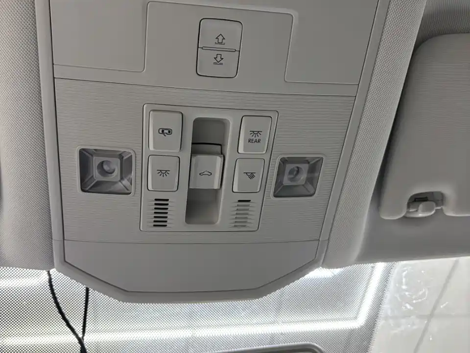 VOLKSWAGEN T ROC EXPLORING SONGS