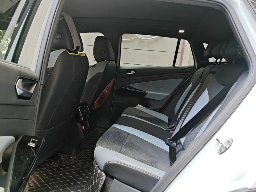 Volkswagen ID.4 X — миниатюра 13