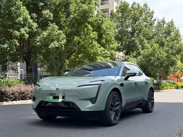 2023 Avatr 11