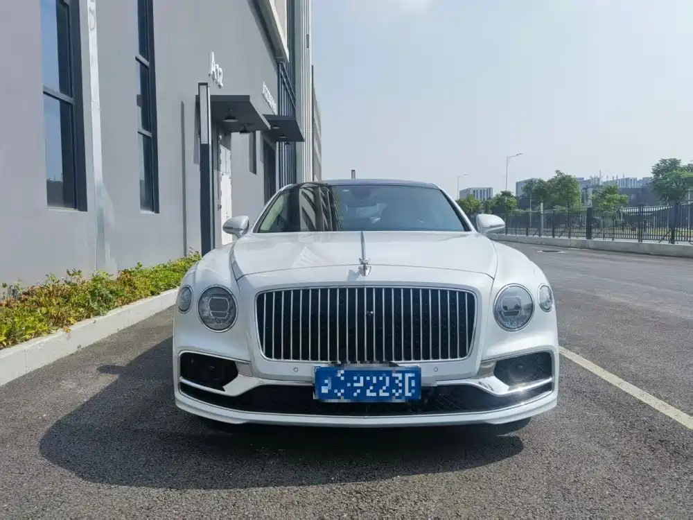 Bentley Flying Spur — миниатюра 8