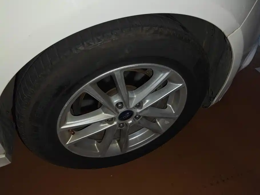 Ford Focus — миниатюра 6