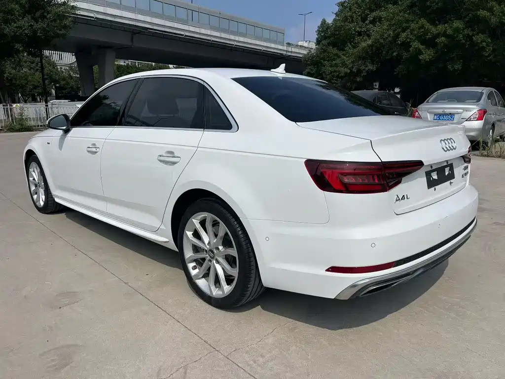 Audi A4L — миниатюра 4