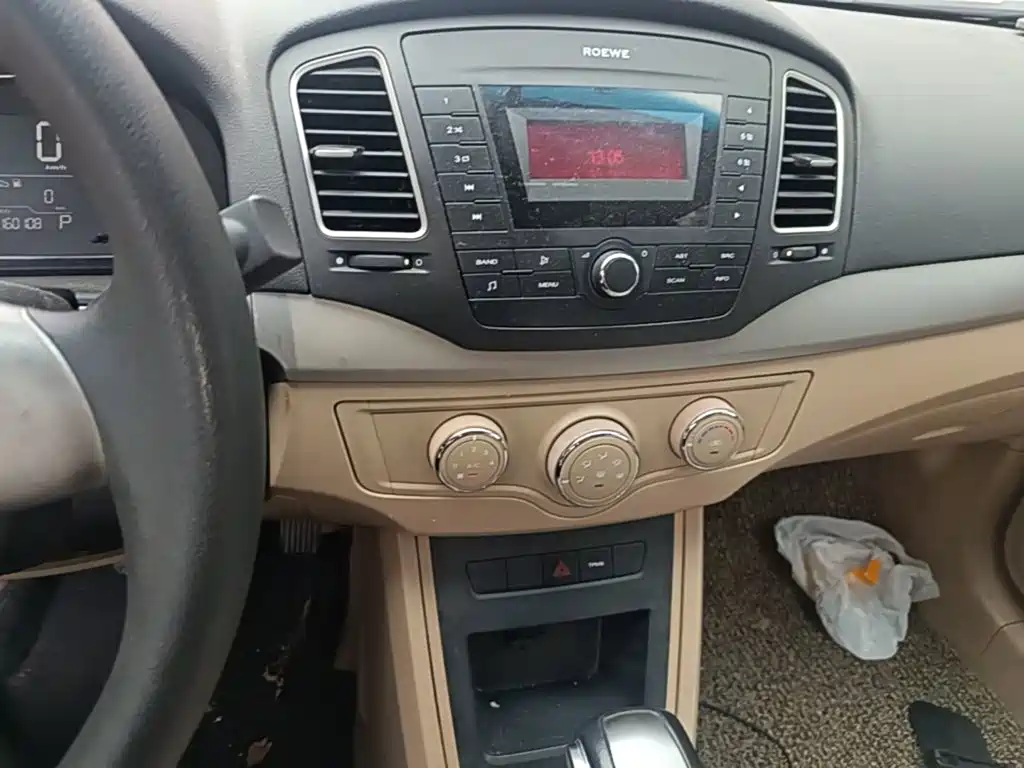 Roewe 350 — миниатюра 18