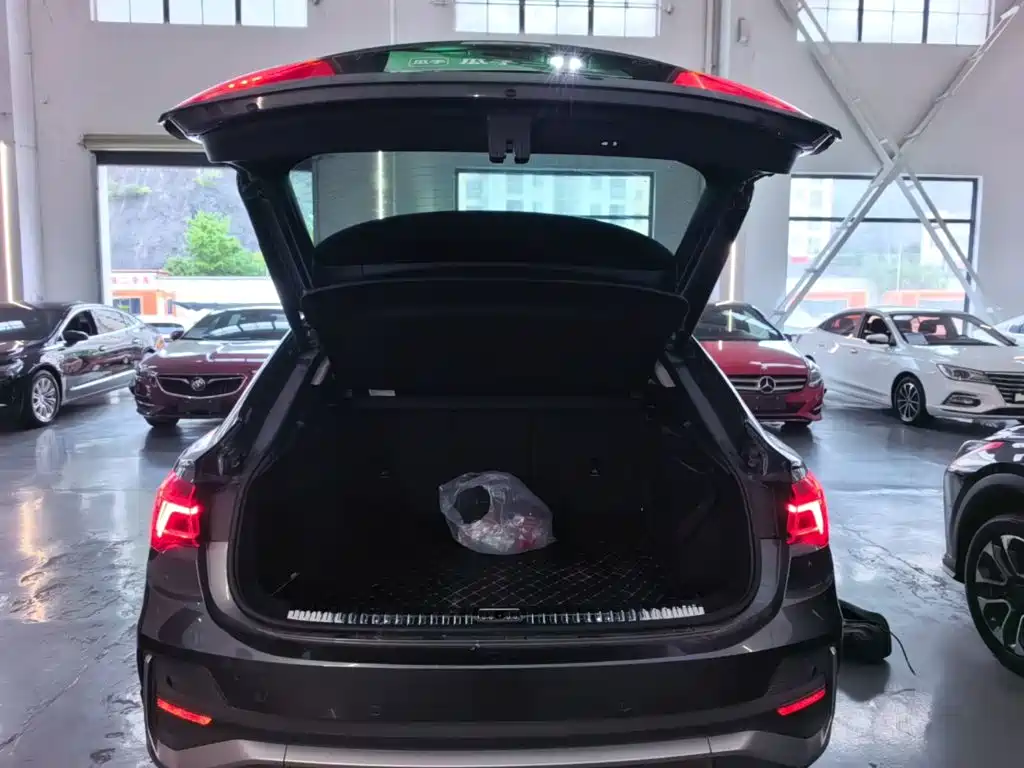 Audi Q3 Sportback — миниатюра 19