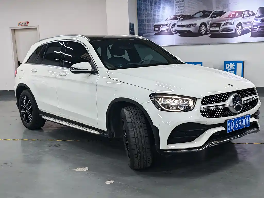 MERCEDES-BENZ GLC