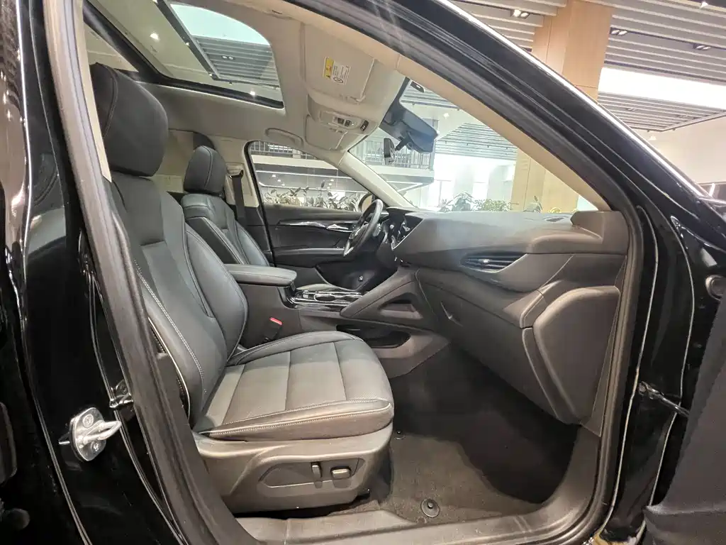 Buick Envision Plus Plus 2022 Plus 652T мест Luxury
