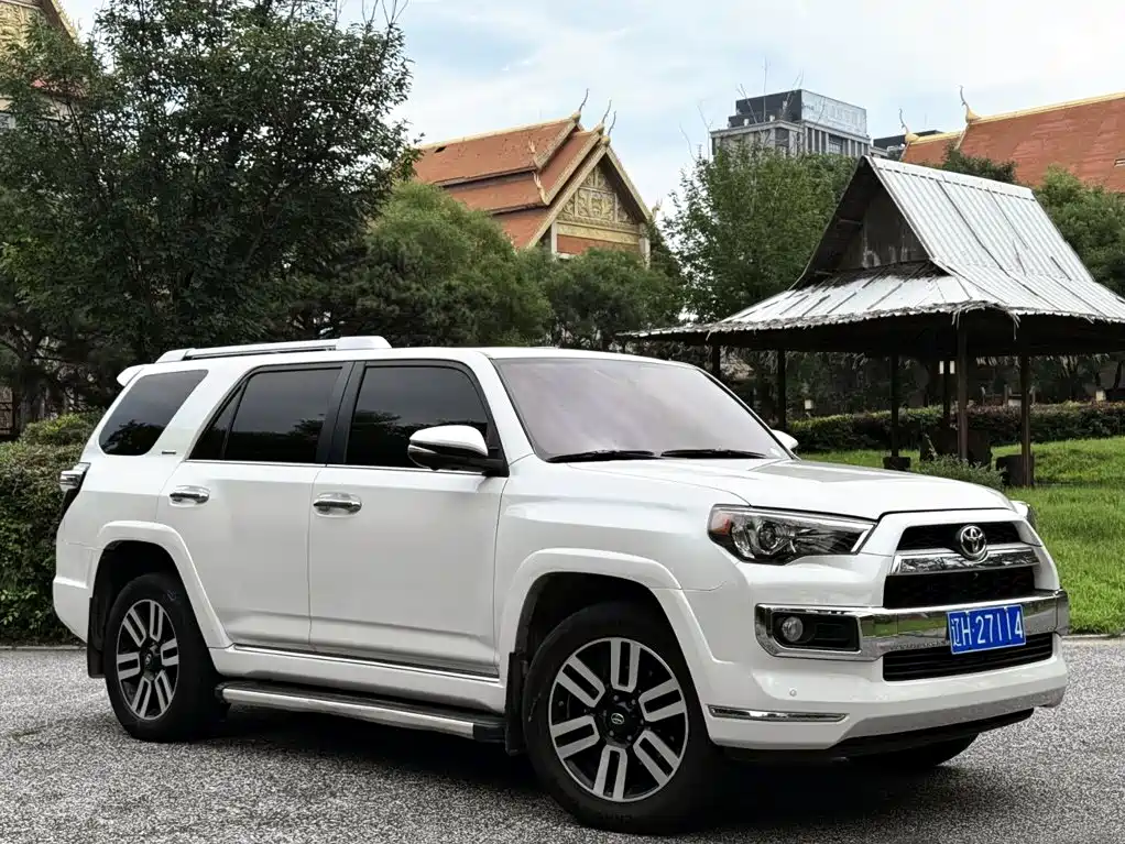 Toyota 4Runner 2021 4.0L AT