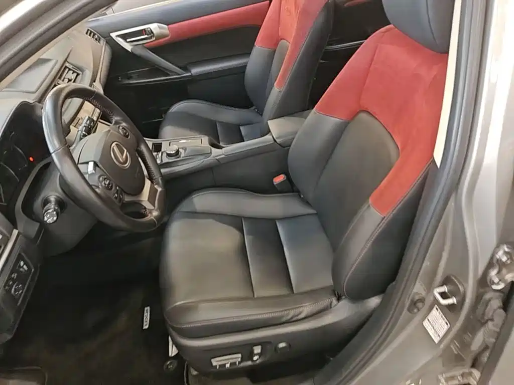 Lexus CT — миниатюра 20