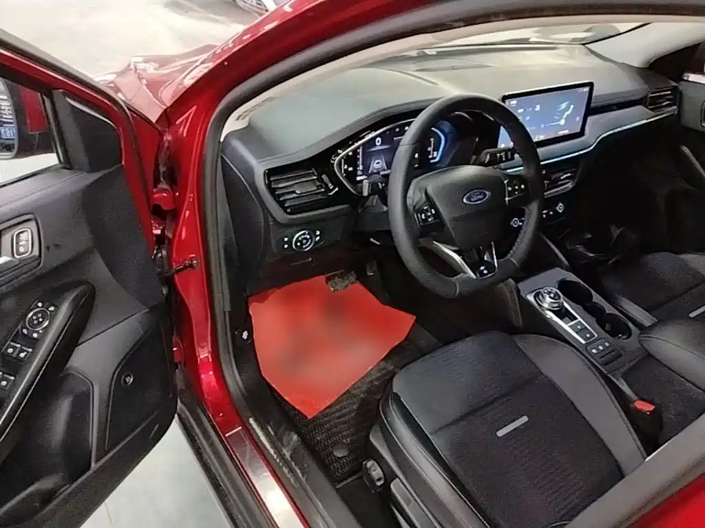 Ford Focus Active — миниатюра 12