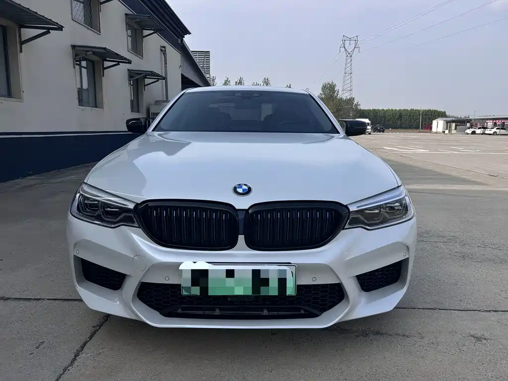 BMW 5 Series New Energy — миниатюра 2