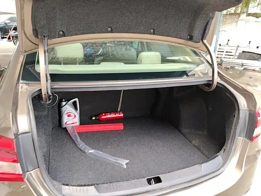 Buick Excelle — миниатюра 19