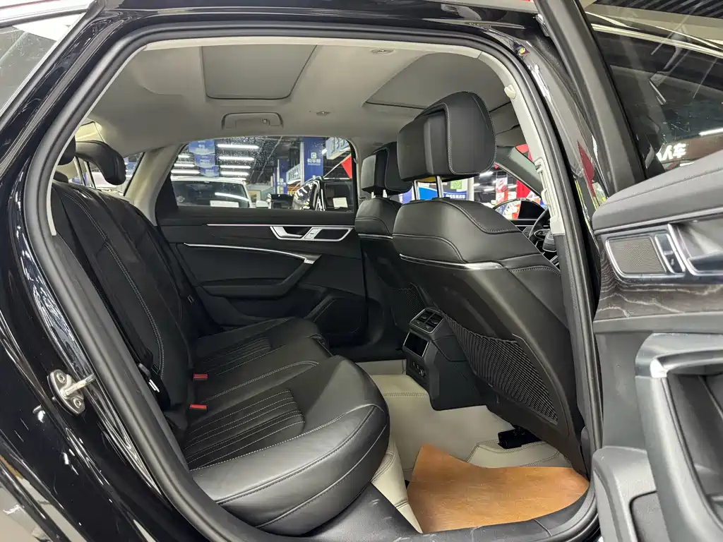 Audi A6L — миниатюра 7