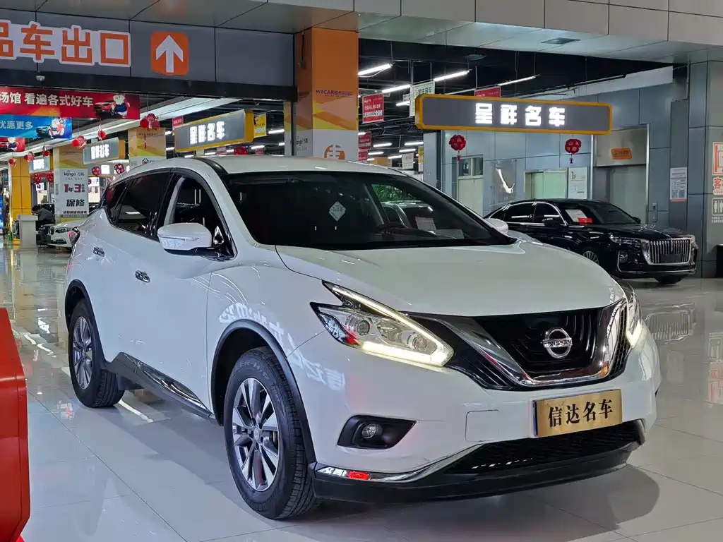 NISSAN LOULAN