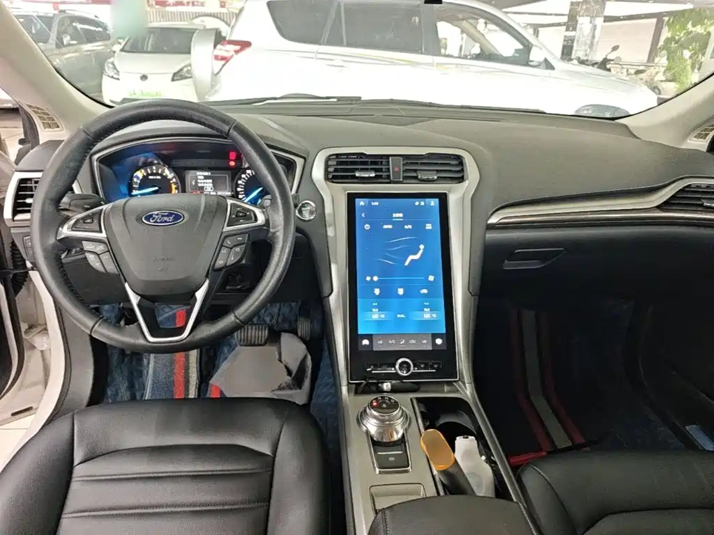 Ford Mondeo — миниатюра 10