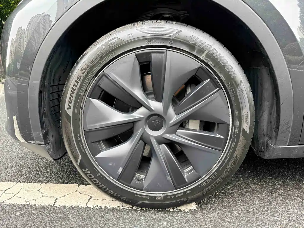 Tesla Model Y — фотографии объявления, Фото 5