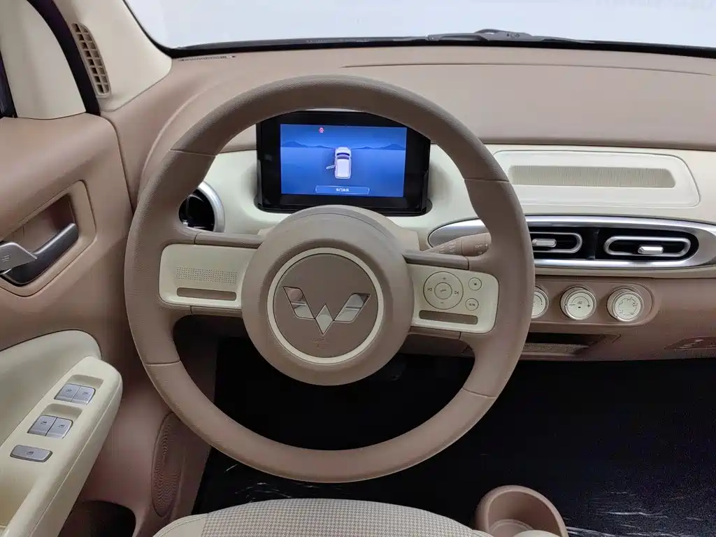 Wuling MINIEV — миниатюра 11
