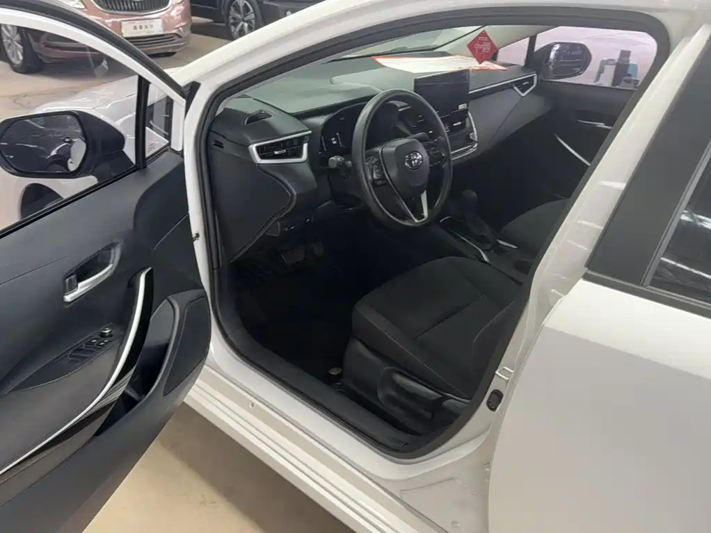 Toyota Corolla — миниатюра 10