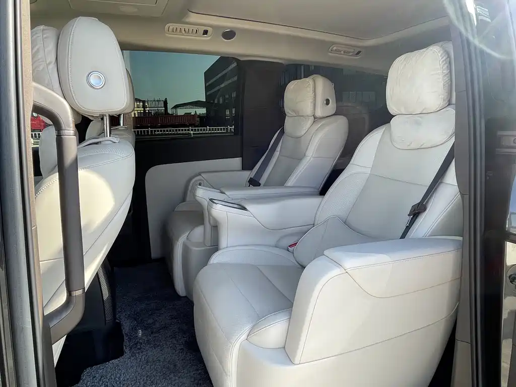 Li Auto Li MEGA — миниатюра 37