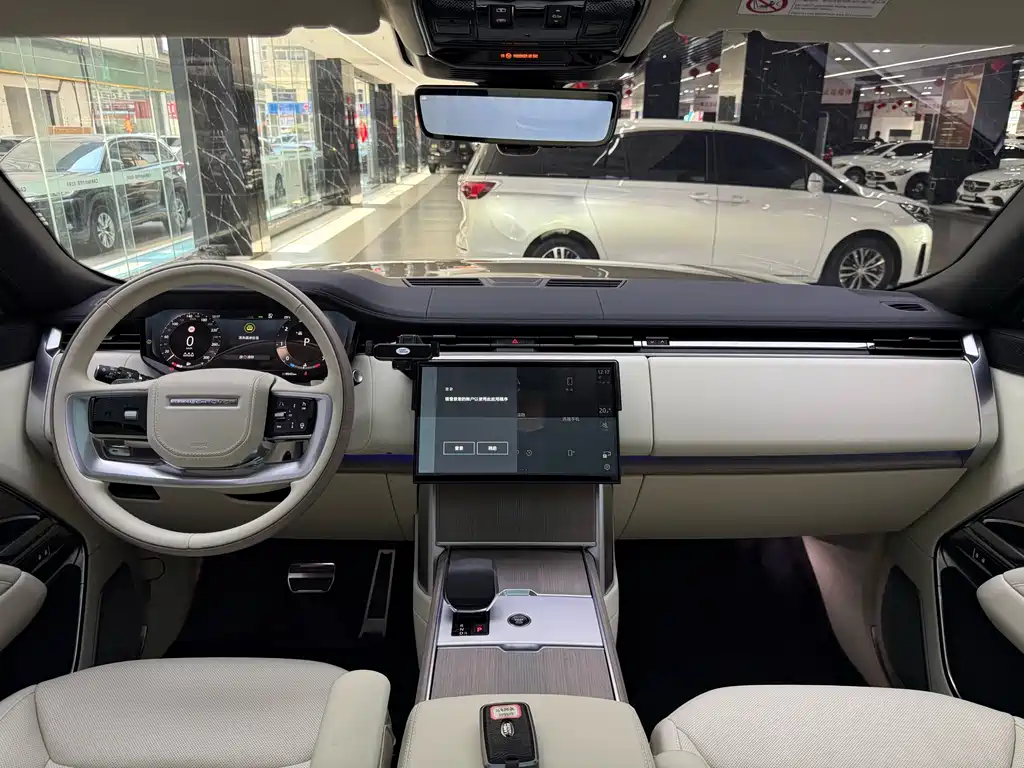 Land Rover Range Rover — миниатюра 13