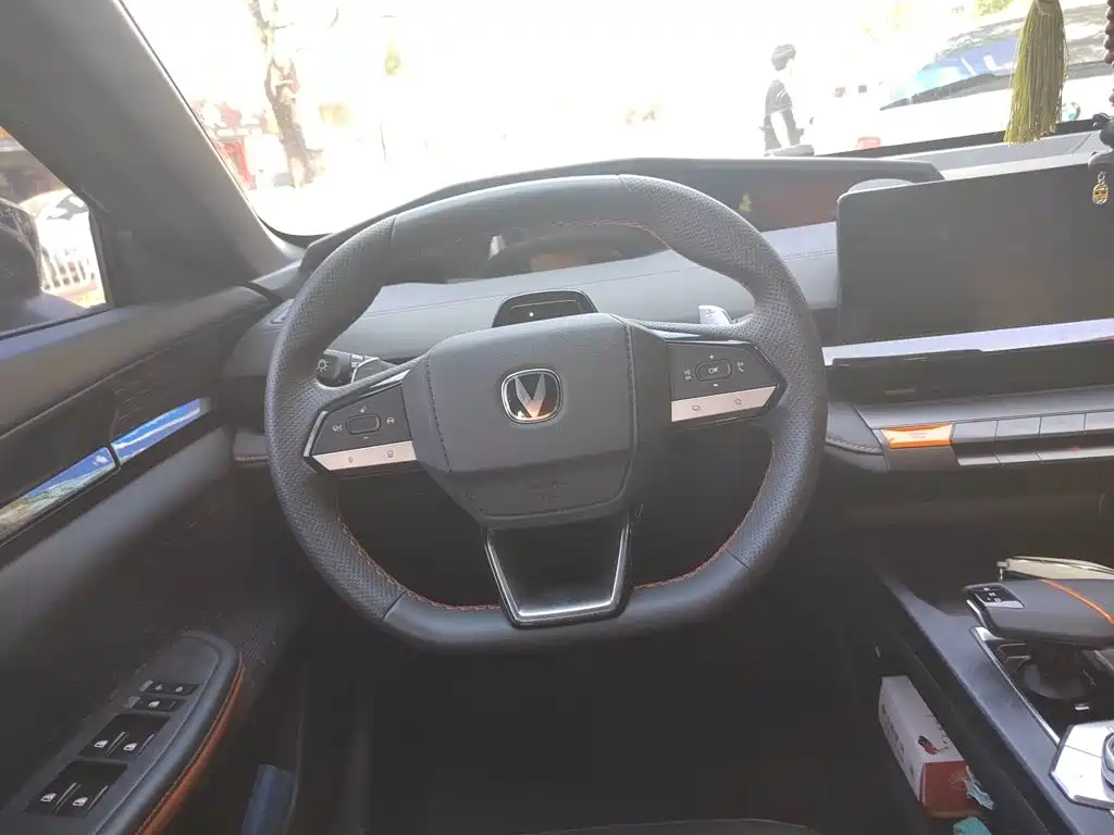 Changan UNI-V — миниатюра 6