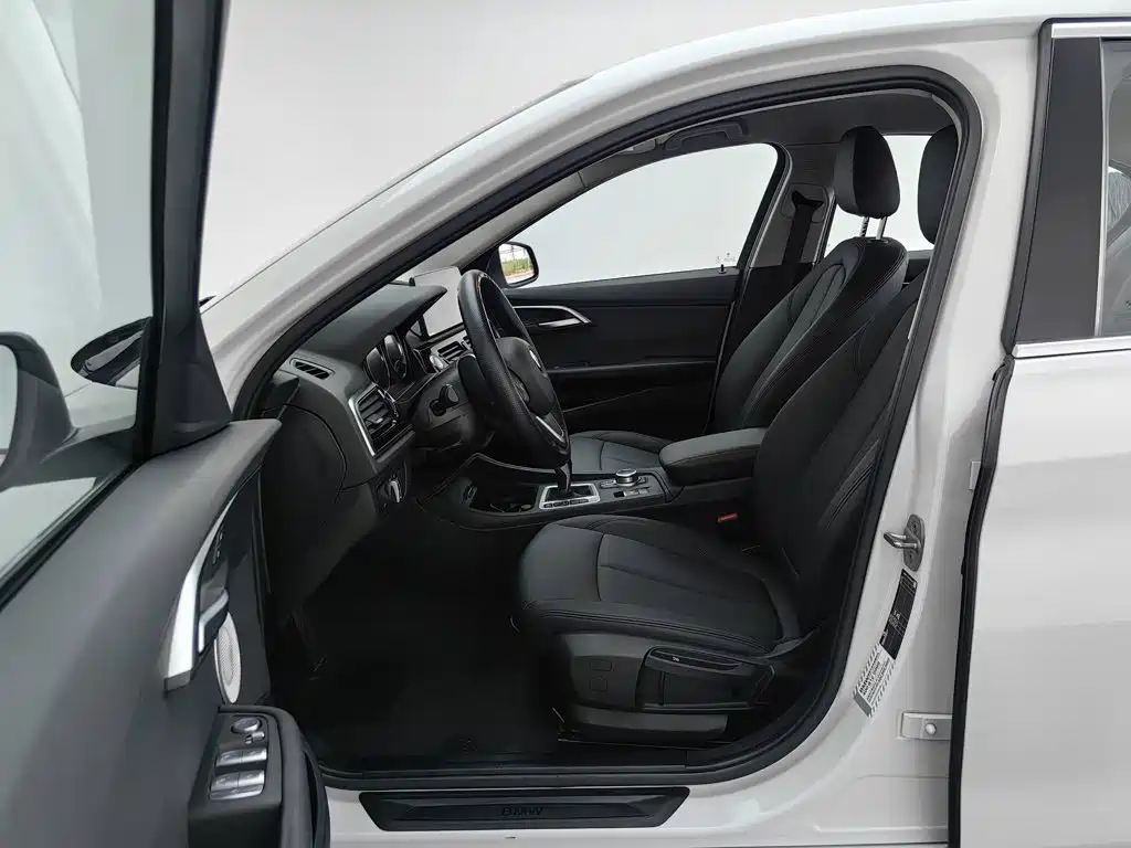 BMW 1 Series — миниатюра 10